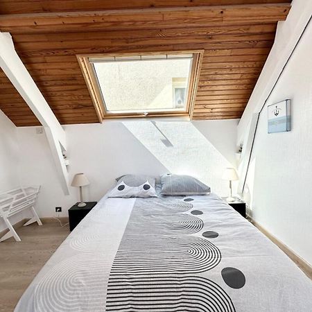 Maison De Pecheur Atypique Les Pieds Dans L'Eau Ploemeur Exteriör bild